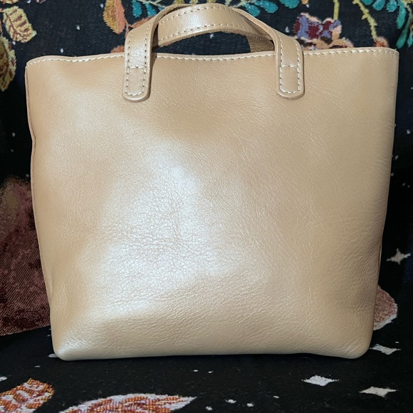 SOLD portland leather goods CHAMPAGNE mini snap crossbody tote - Picture 2 of 10